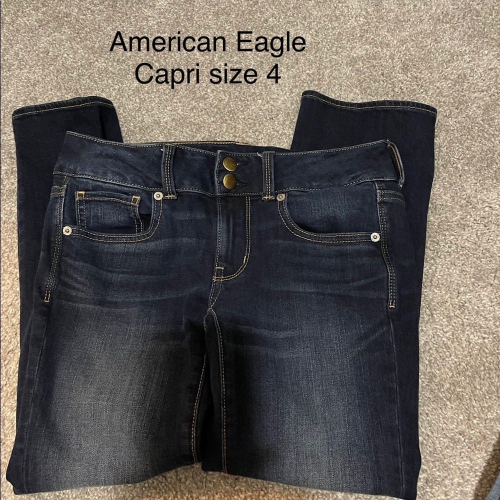 American Eagle Capris